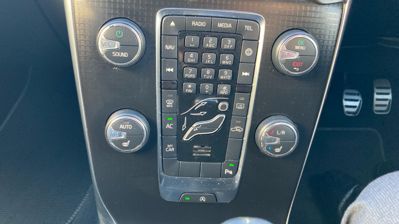 Volvo V40 T3 [152] R DESIGN Pro 5dr Petrol Hatchback